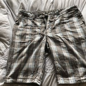 Reversible shorts size 33. Plaid and grey